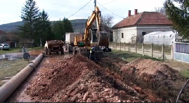 Азбест оде у историју: Проблем водоснабдевања Параћина и Ћуприје биће решен пре рока